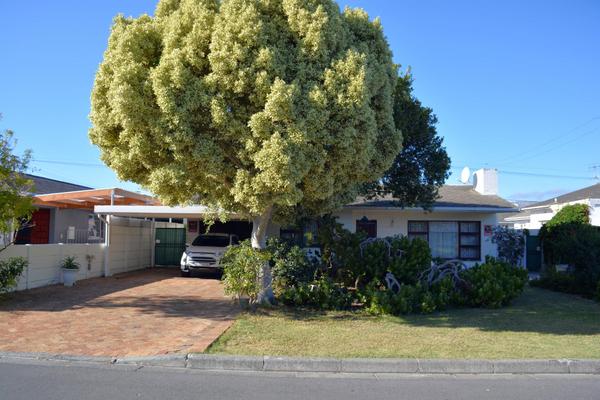 Property For Sale in Diep River, Cape Town